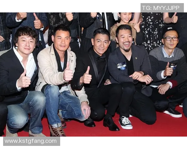 刘德华与足球明星同框合影展现运动与娱乐的完美结合