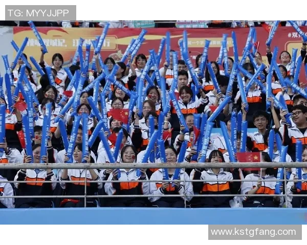 贵阳足球明星赛成员齐聚一堂展现风采与激情的盛会 贵阳足球明星赛成员齐聚一堂展现风采与激情的盛会